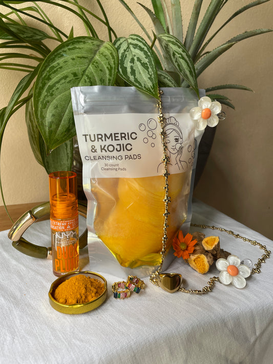 Dites adieu aux tâches brunes avec les Cotons au Curcuma GAMONI ! ✨